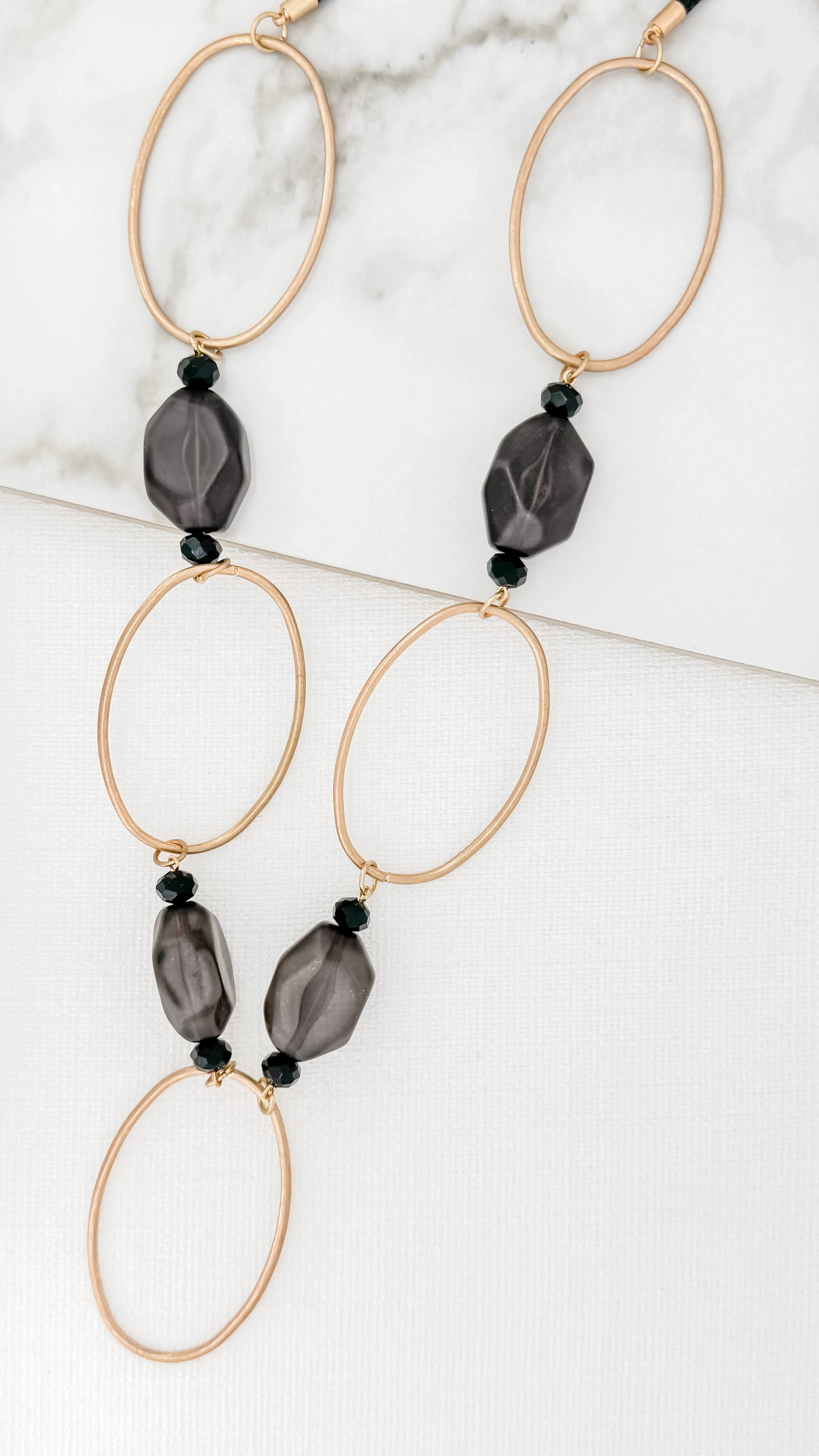 Oval Necklace - Black/Gold