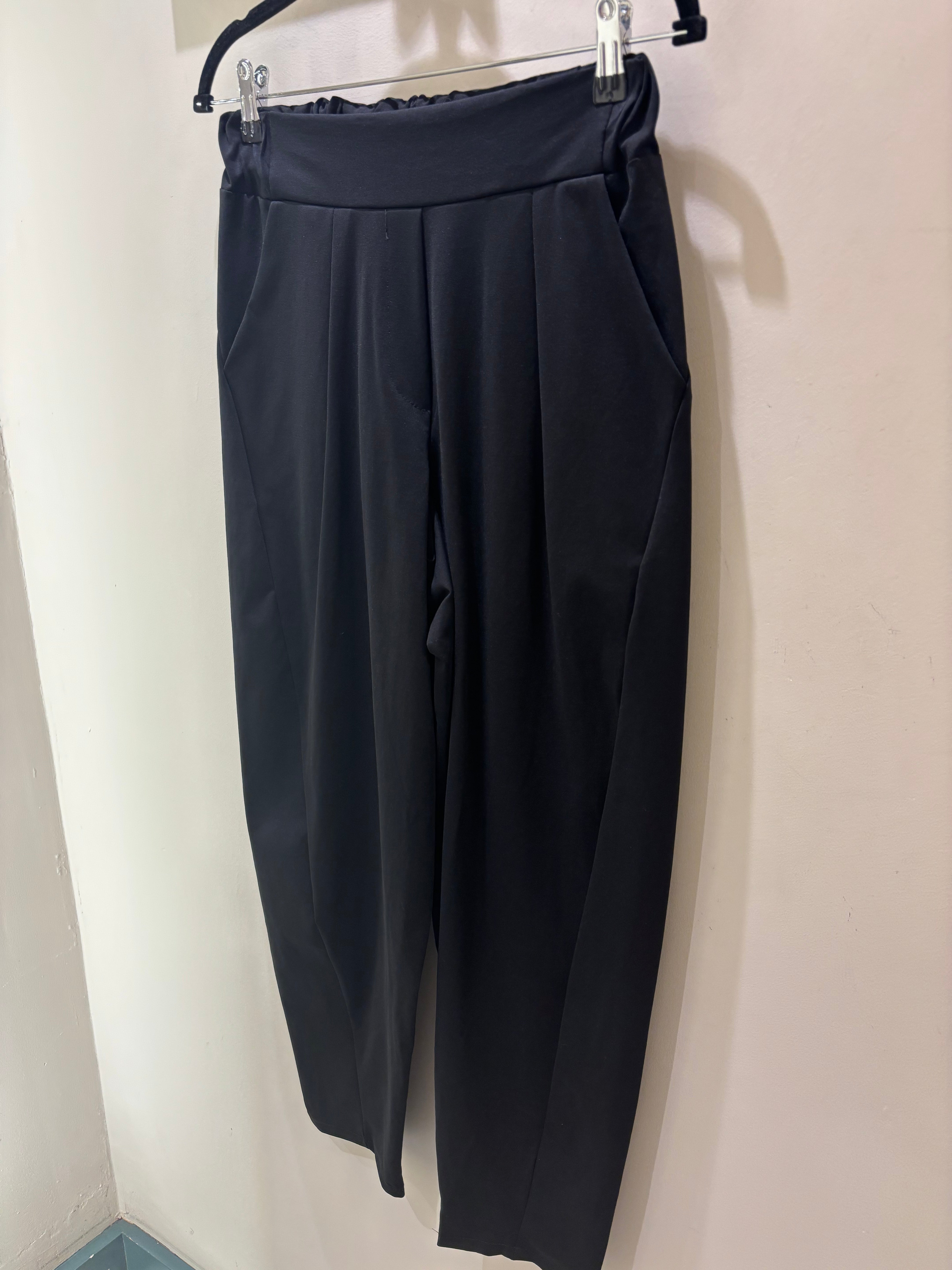 Barrel leg Trouser - Black